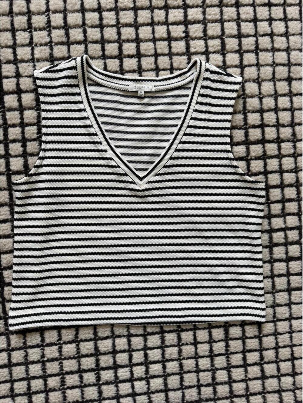 Z Supply Evereve SANDRA Stripe Tank Top Shirt, V neck, black + ivory, size Med
